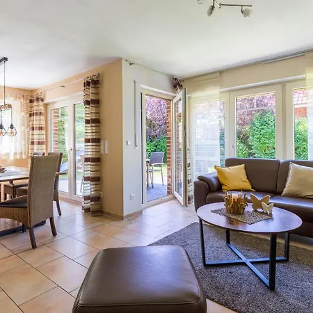 Strandgut * Boltenhagen (Ostseebad)